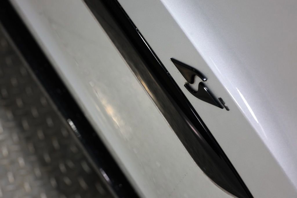 Used 2022 Bentley Bentayga image 13