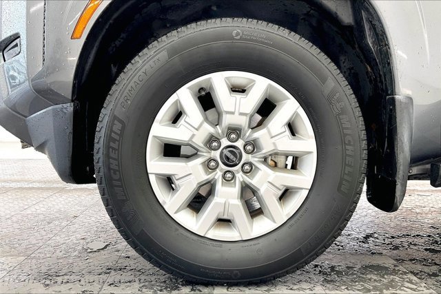 Used 2022 Nissan Frontier SV w/ Technology Package image 8