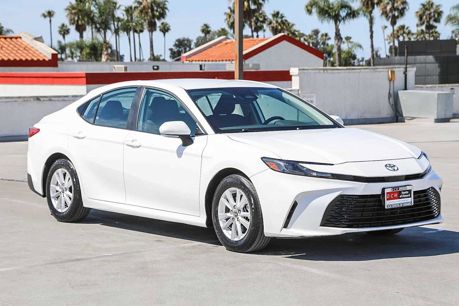 Certified 2025 Toyota Camry LE image 5