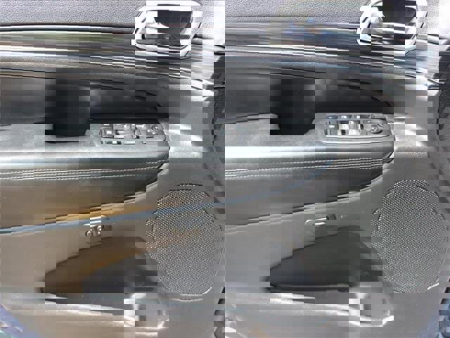 Used 2020 Jeep Grand Cherokee Limited w/ Trailer Tow Group IV image 22