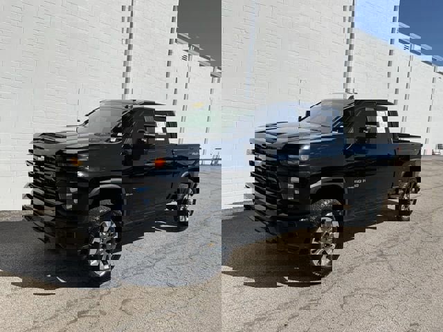 Used 2025 Chevrolet Silverado 2500 Custom w/ Custom Value Package image 36