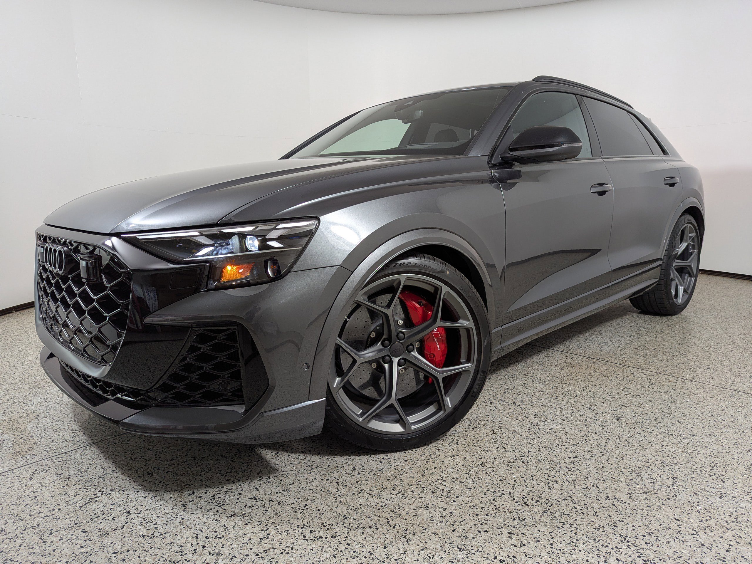 New 2026 Audi RS Q8 performance image 18