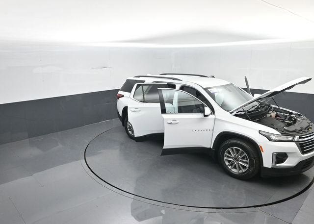 Used 2023 Chevrolet Traverse LT w/ LPO, Floor Liner Package image 41