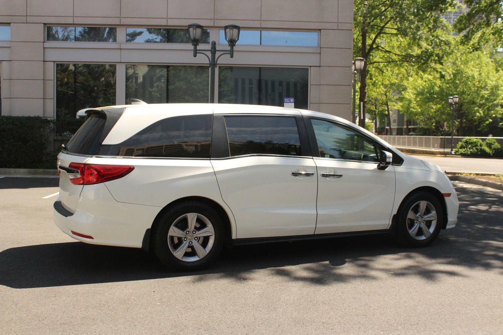 Used 2019 Honda Odyssey EX-L image 7