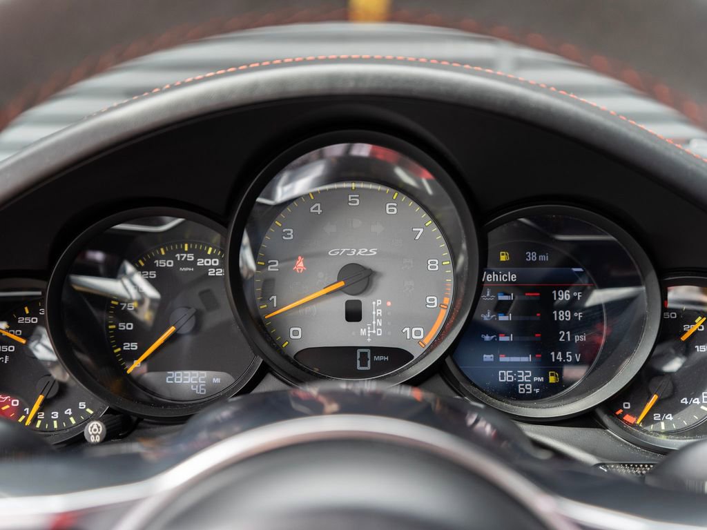 Used 2016 Porsche 911 GT3 RS image 17