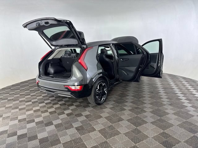 Certified 2023 Kia Niro Wind w/ Wind Preserve Package FWD image 16