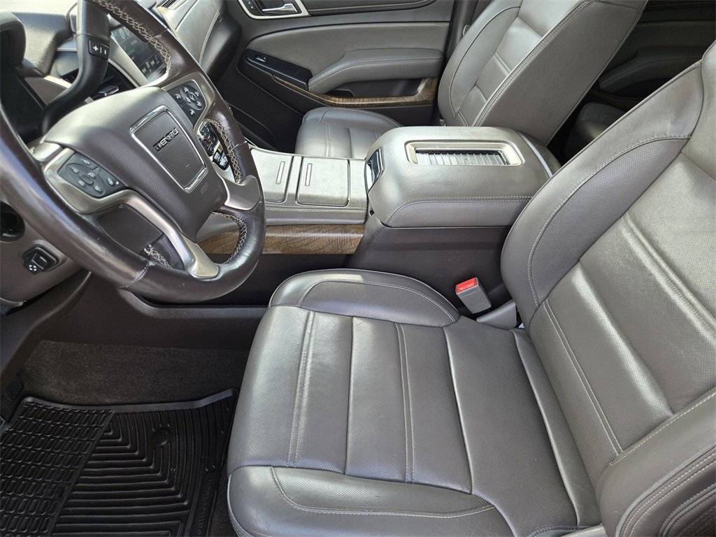Used 2019 GMC Yukon Denali w/ Denali Ultimate Package image 19