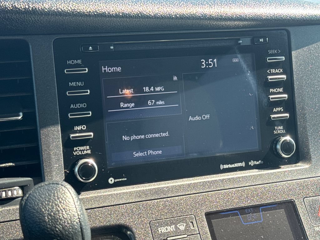 Used 2018 Toyota Sienna LE AWD/4WD image 23