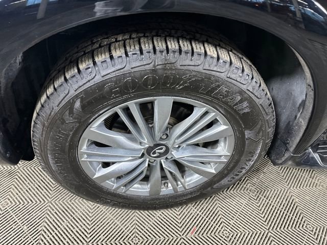 Used 2021 INFINITI QX80 Luxe image 10