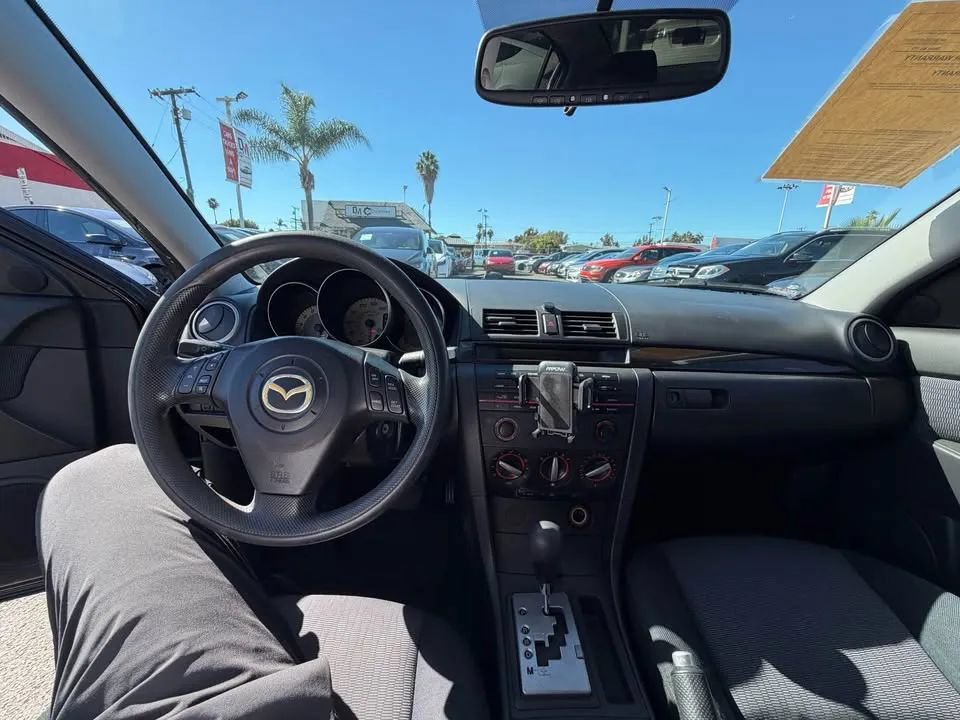 Used 2007 MAZDA MAZDA3 i Touring FWD image 5