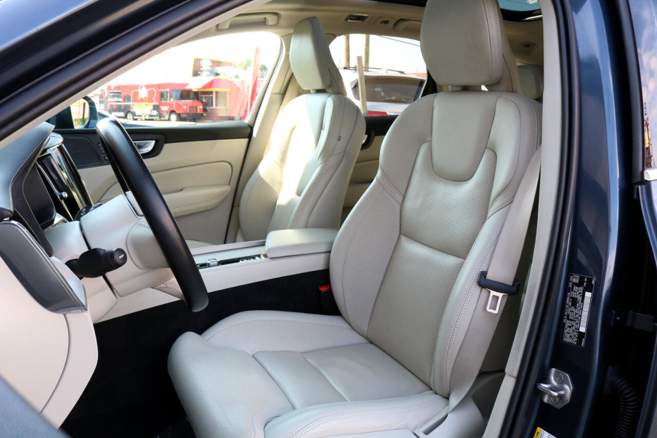 Used 2021 Volvo XC60 T5 Inscription w/ Climate Package image 17