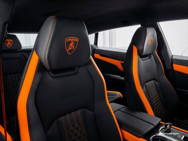 Used 2026 Lamborghini Urus SE AWD/4WD image 45
