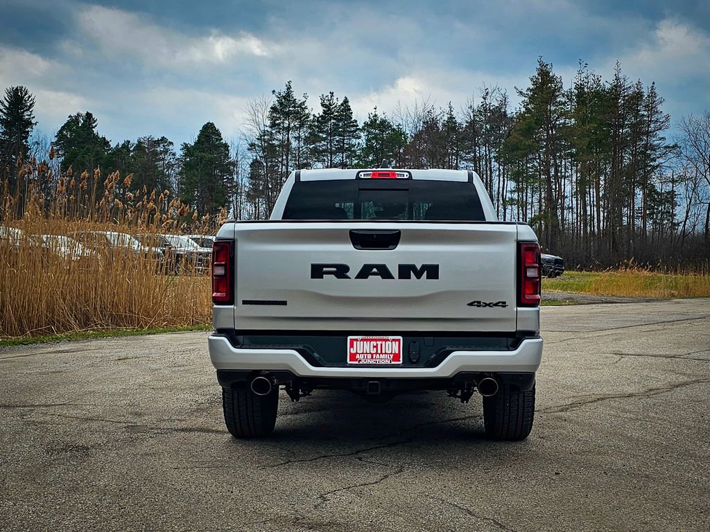 New 2026 RAM 1500 4x4 Crew Cab image 5