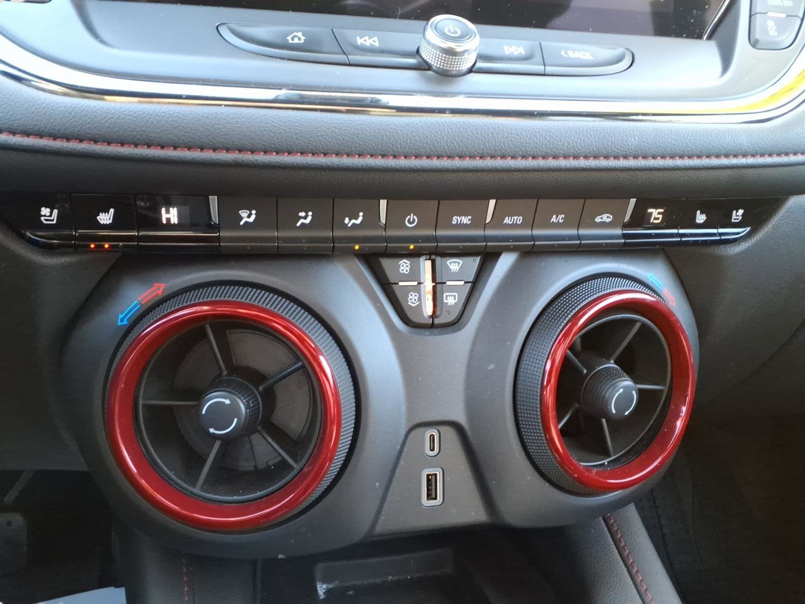 Used 2023 Chevrolet Blazer RS w/ Enhanced Convenience Package image 20