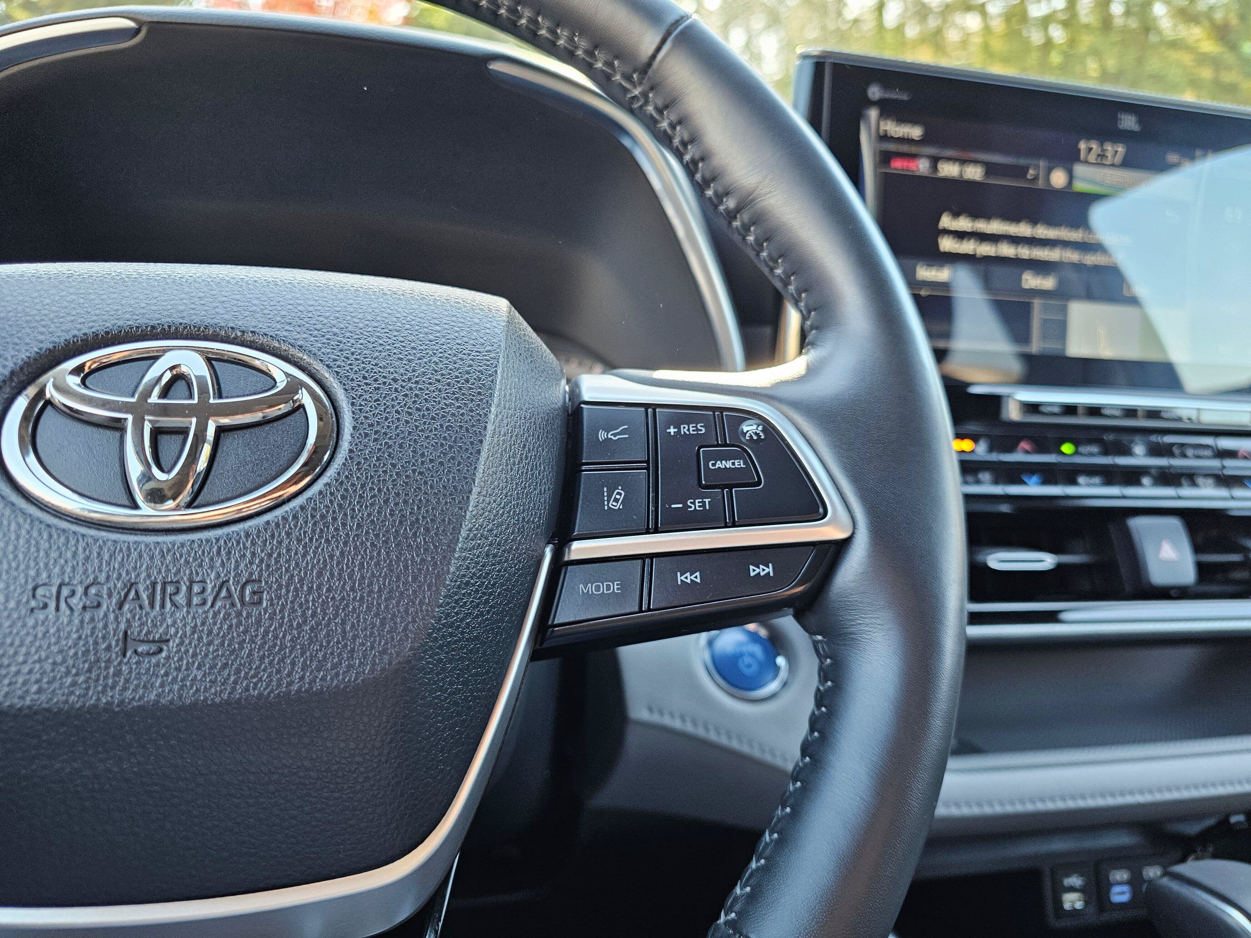Used 2022 Toyota Highlander Platinum AWD/4WD image 33