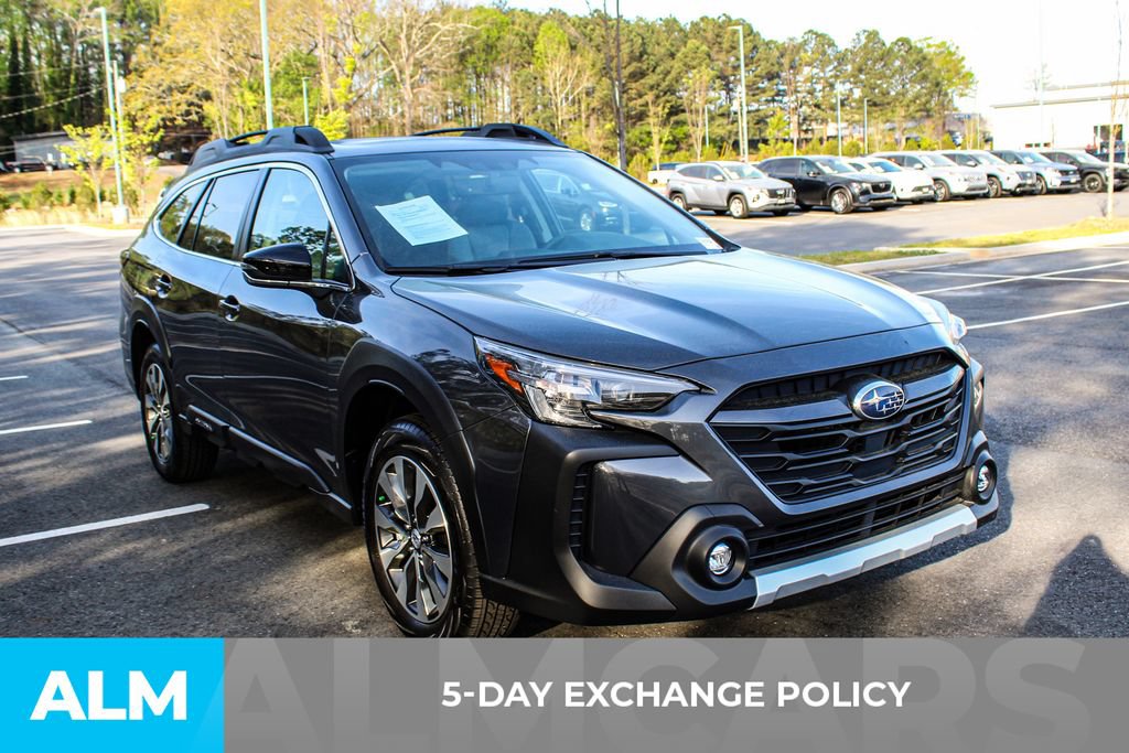 Used 2025 Subaru Outback Limited w/ Tech Package 3 AWD/4WD image 3