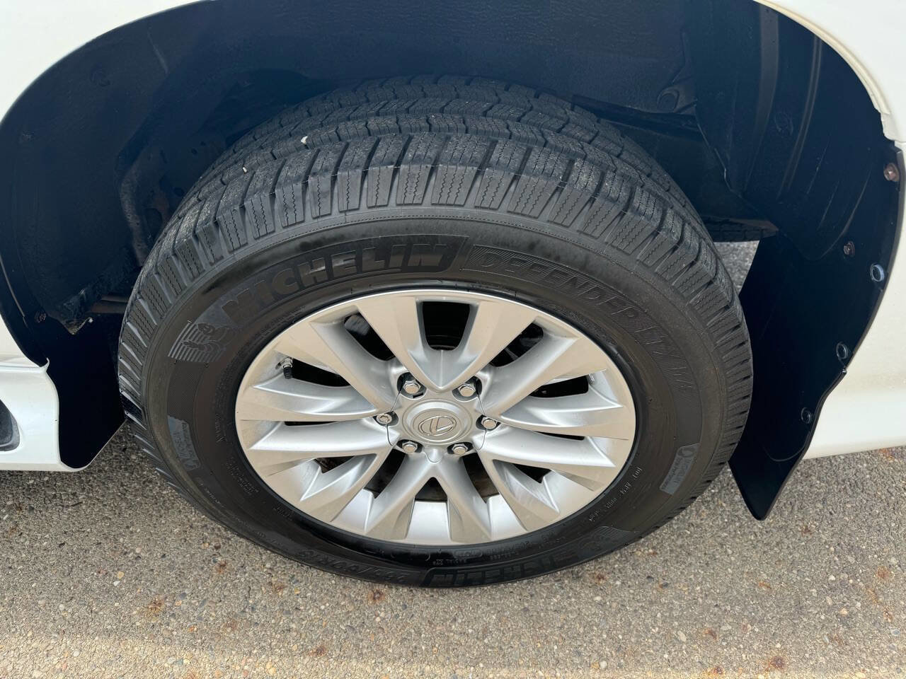 Used 2014 Lexus GX 460 image 19