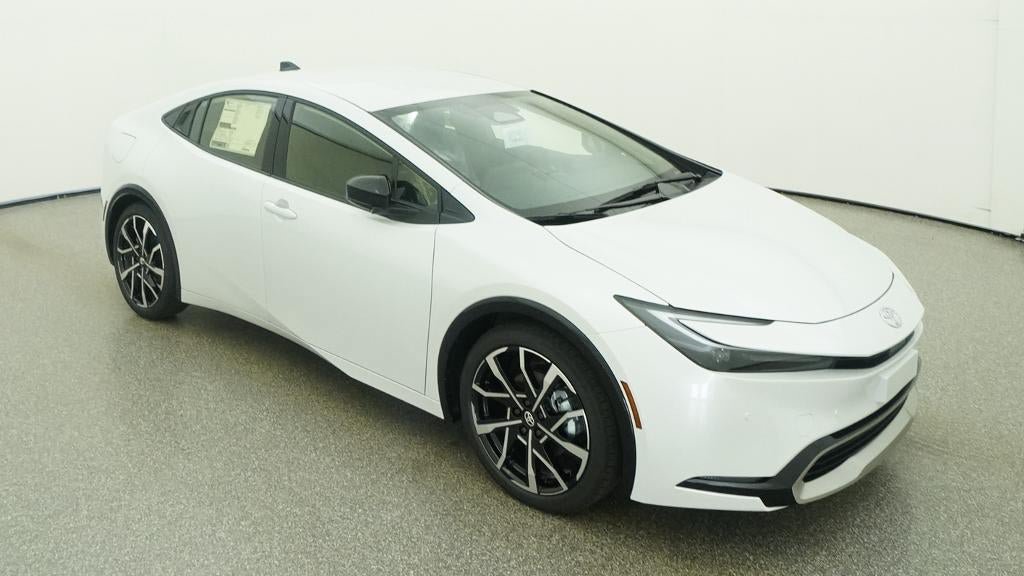 New 2027 Toyota Prius Plug-In Hybrid FWD image 13