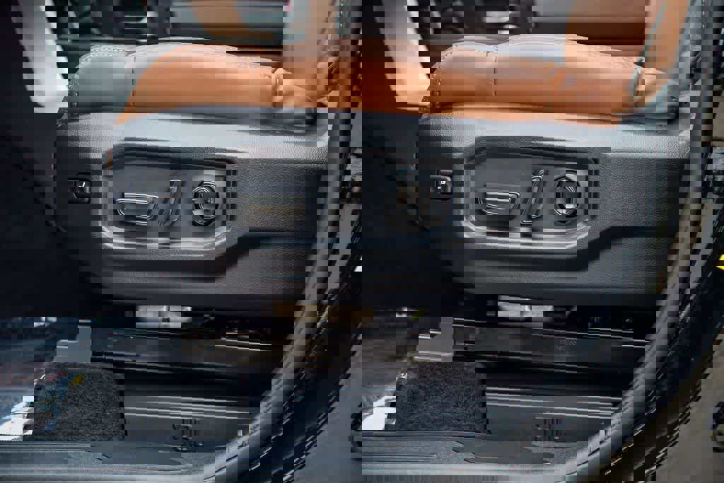 Used 2025 Toyota Tundra 1794 Edition w/ TRD Off-Road Package image 28