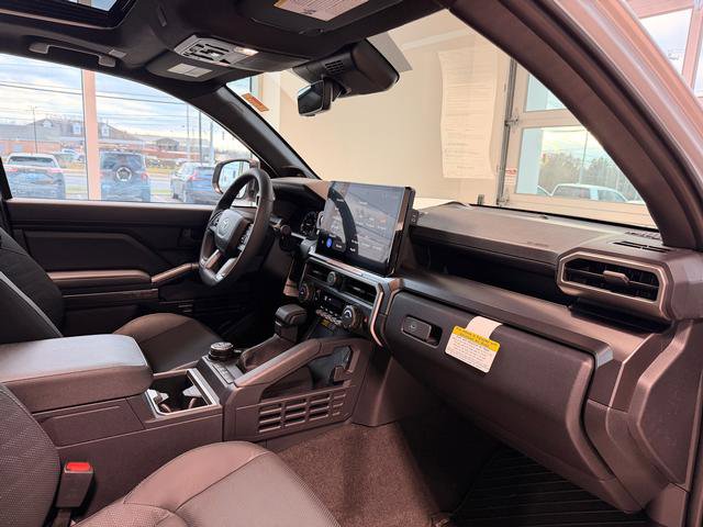 Used 2025 Toyota 4Runner 4WD image 26