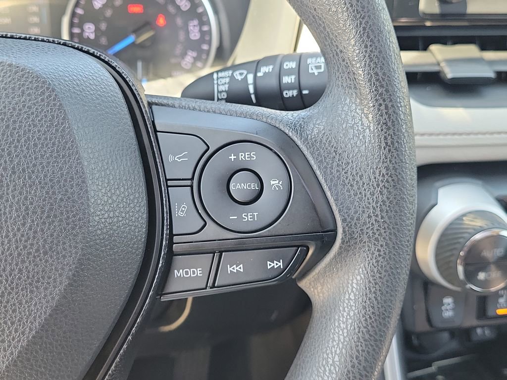 Certified 2019 Toyota RAV4 XLE w/ Convenience Package image 26