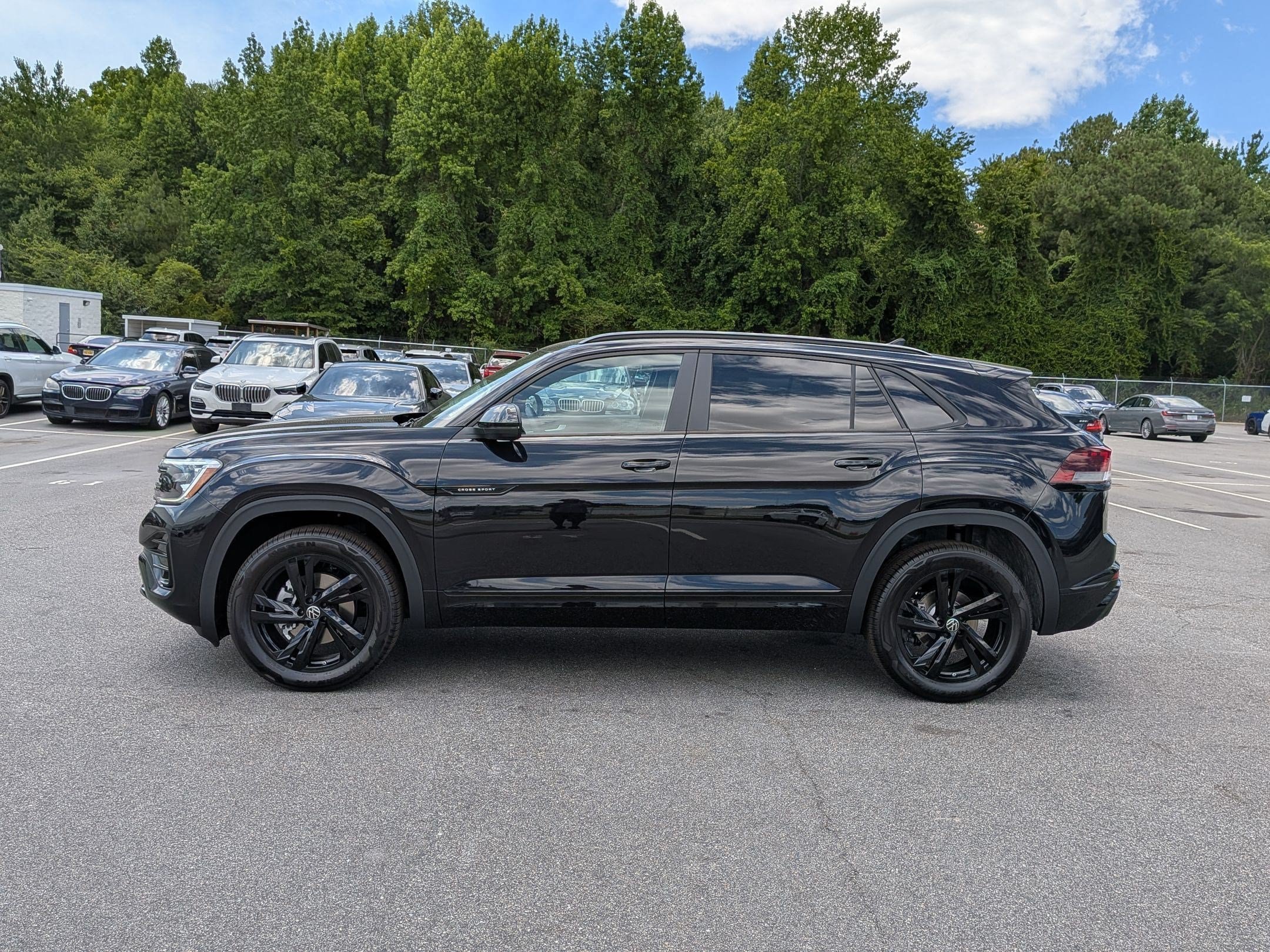 New 2026 Volkswagen Atlas Cross Sport SEL R-Line AWD/4WD image 6
