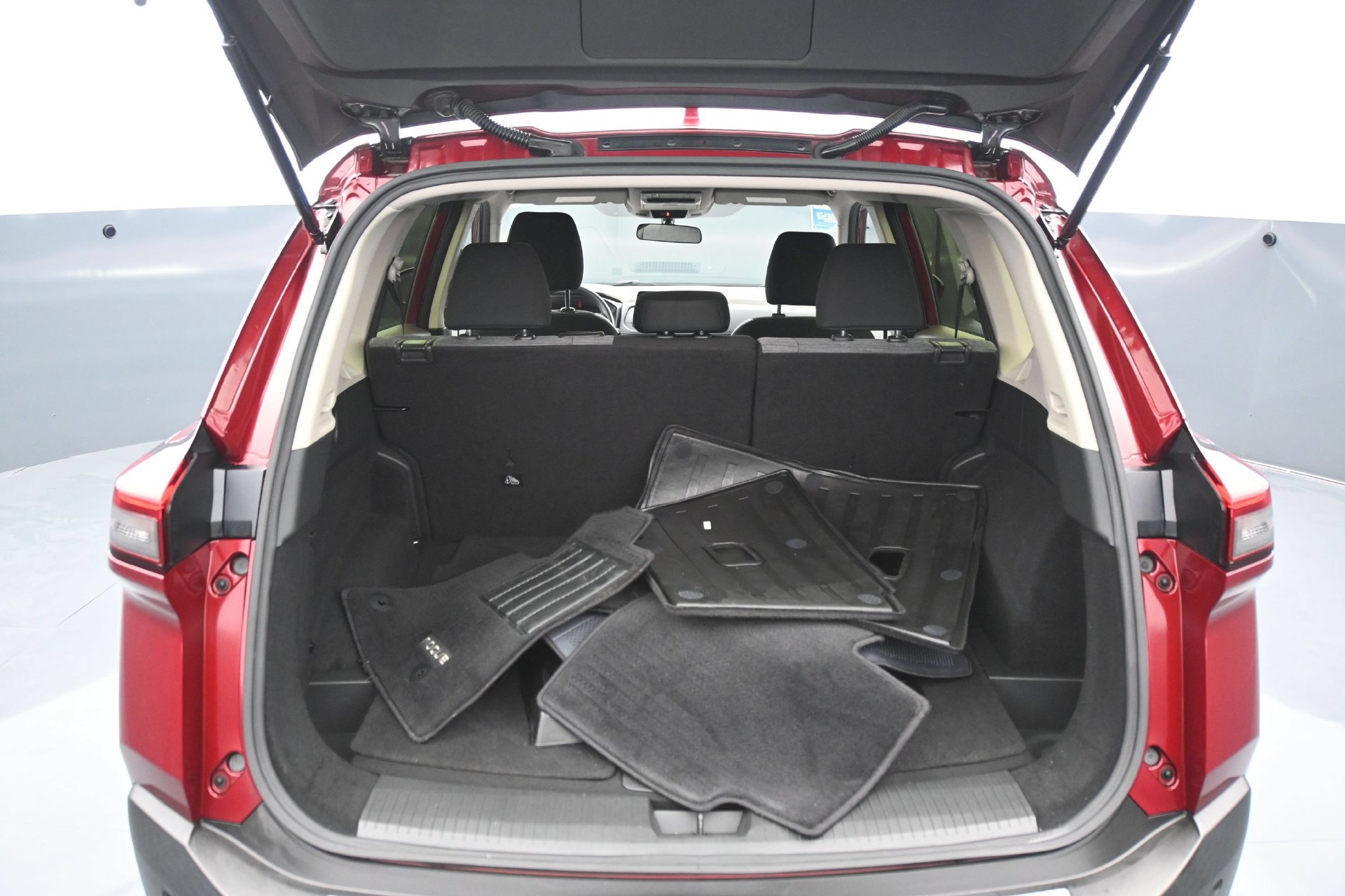 Used 2023 Nissan Rogue SV AWD/4WD image 15