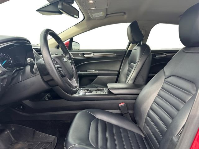 Used 2020 Ford Fusion SEL image 10