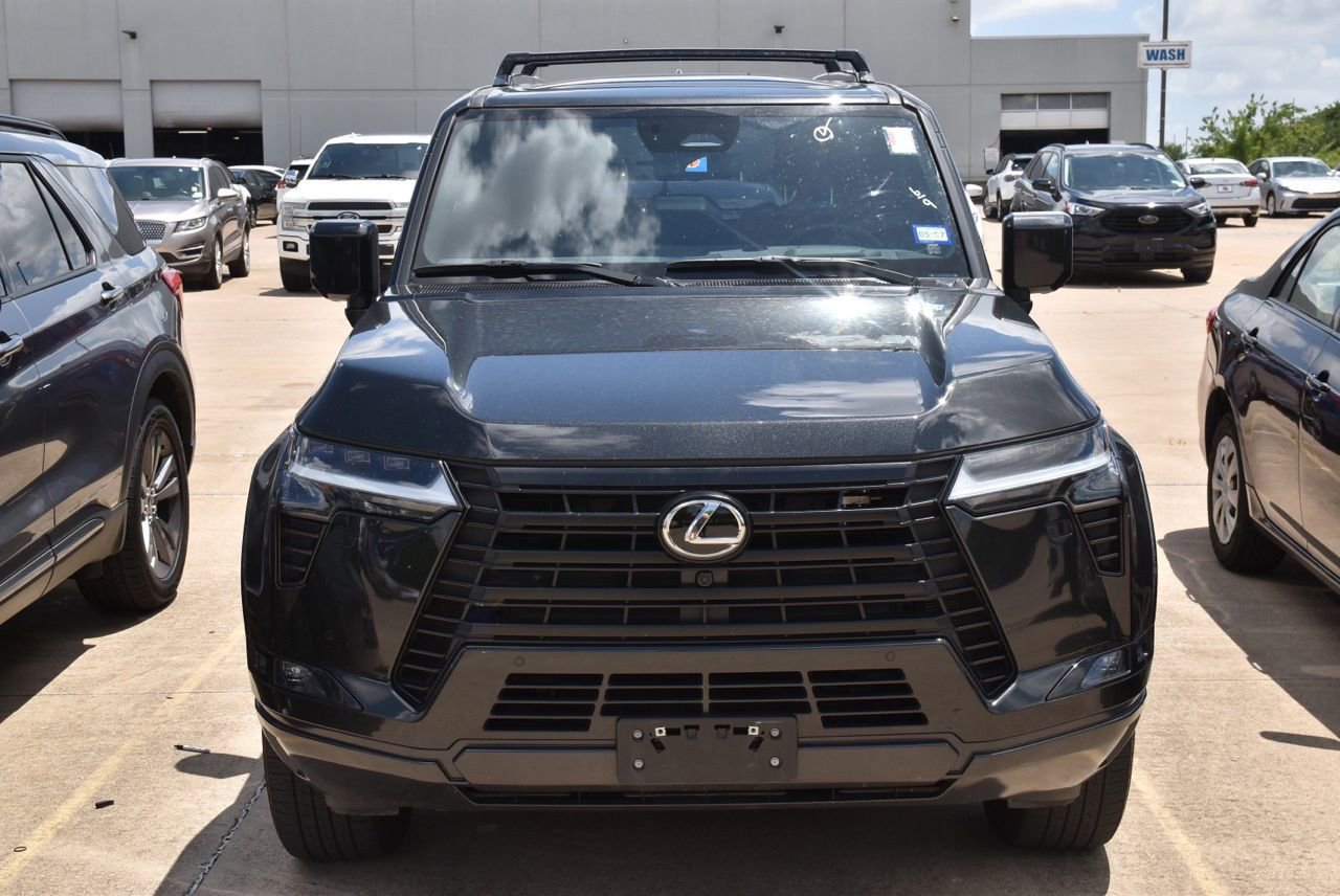 Used 2025 Lexus GX 550 w/ Accessory Package (2T) AWD/4WD image 3