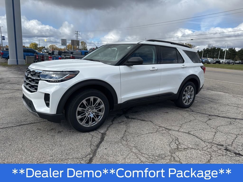 New 2026 Ford Explorer Active w/ Active Comfort Package image 3