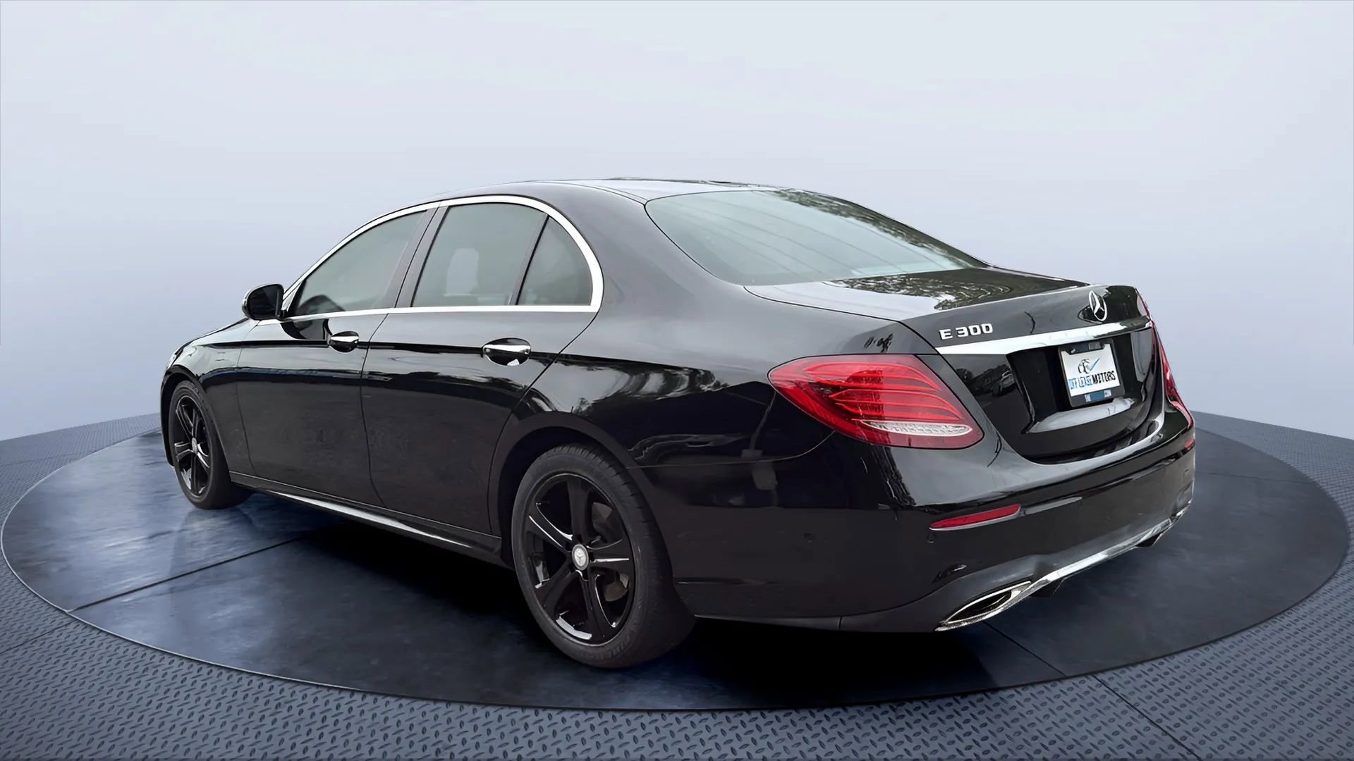 Used 2017 Mercedes-Benz E 300 w/ Premium 1 Package image 3