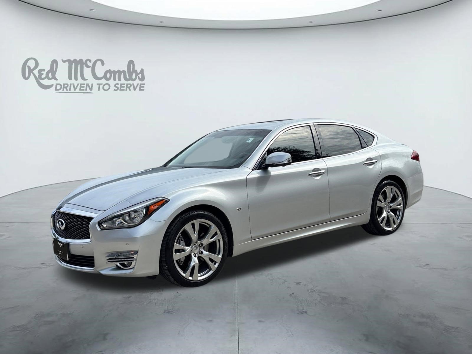 Used 2015 INFINITI Q70 3.7 w/ Deluxe Touring Package