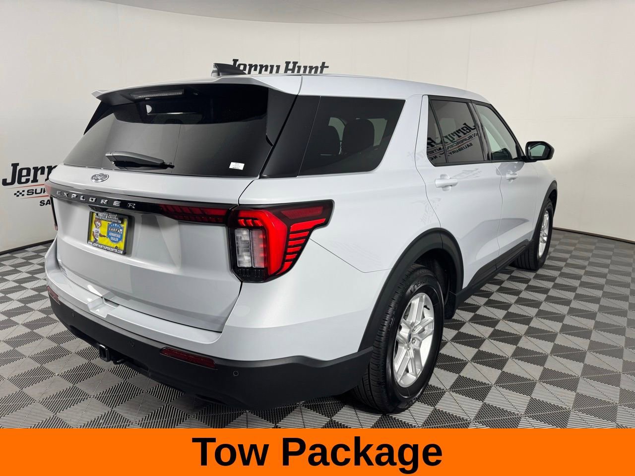 Used 2026 Ford Explorer Active RWD image 7