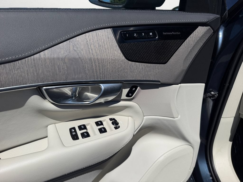 Certified 2023 Volvo XC90 B6 Ultimate AWD/4WD image 15