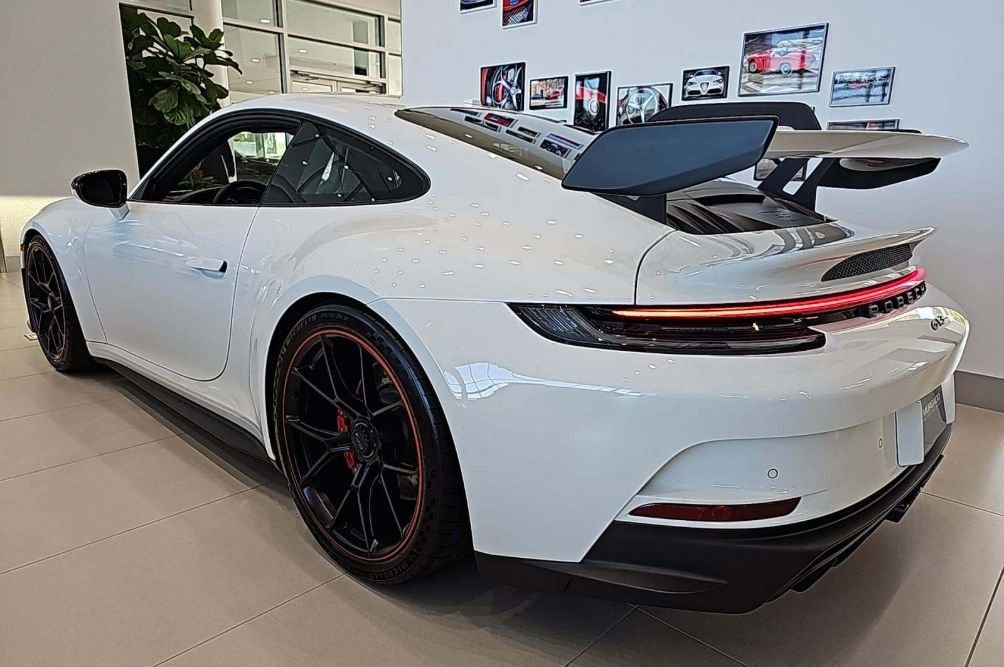Used 2022 Porsche 911 GT3 RWD image 11
