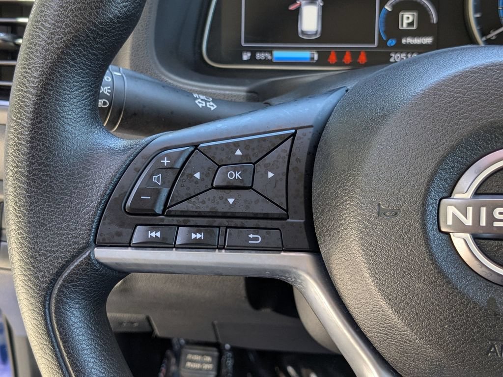 Used 2025 Nissan Leaf S FWD image 15