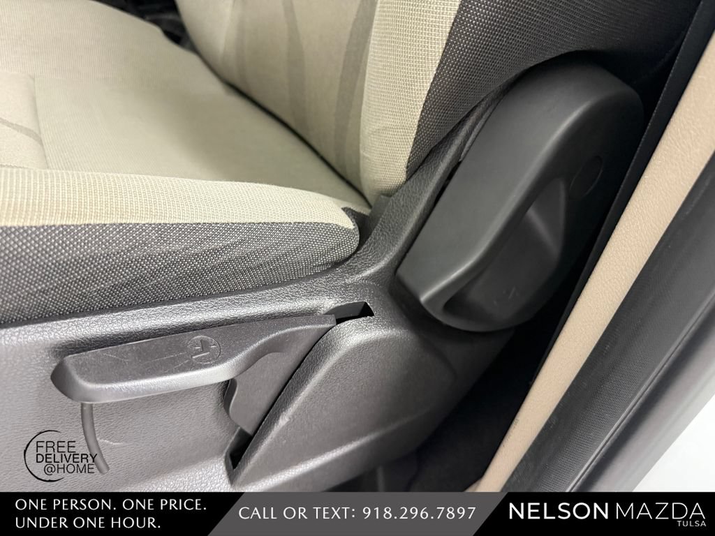 Used 2016 Ford Transit Connect XLT FWD image 21
