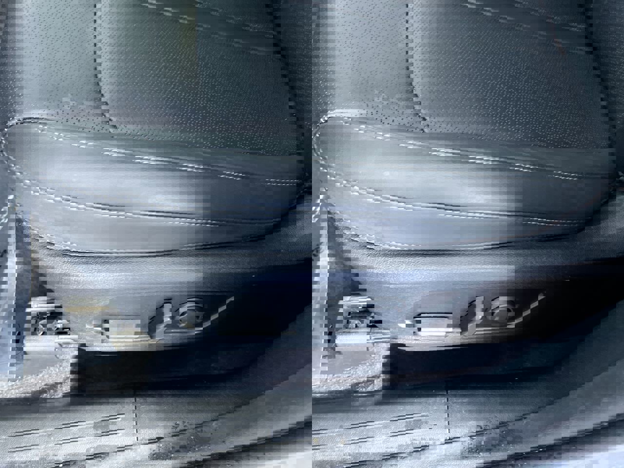 Certified 2023 Kia Sorento SX image 13