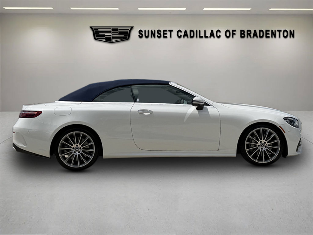 Used 2023 Mercedes-Benz E 450 Cabriolet image 2