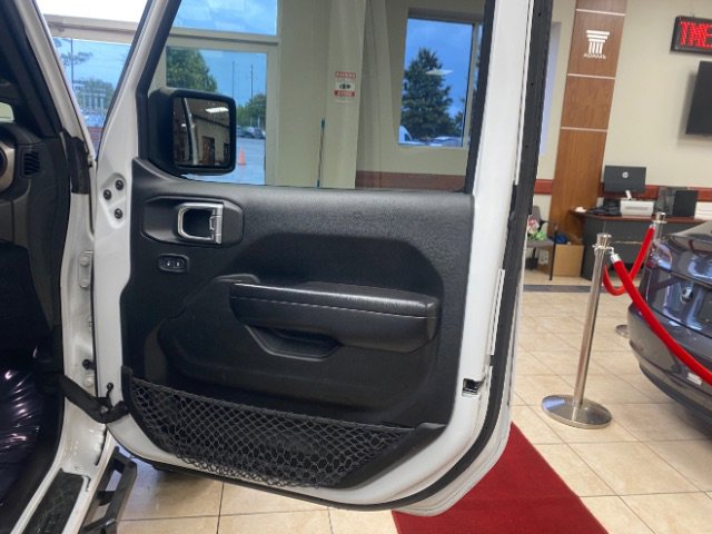 Used 2021 Jeep Gladiator Sport image 15