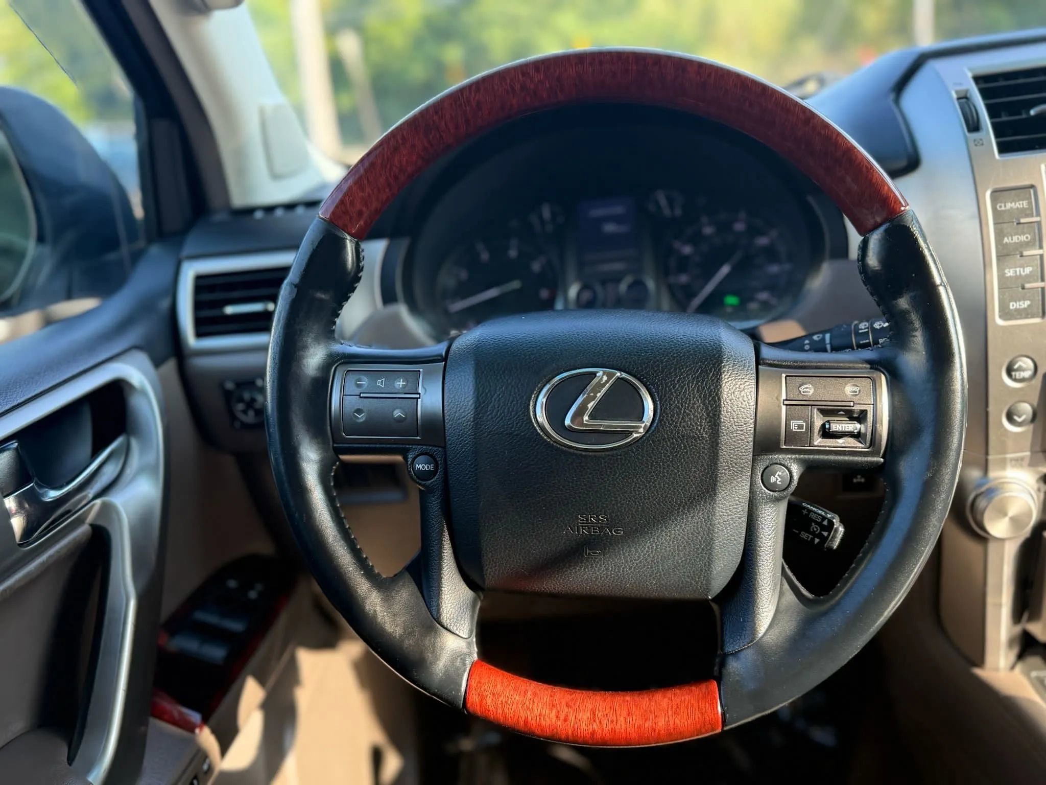 Used 2011 Lexus GX 460 image 15