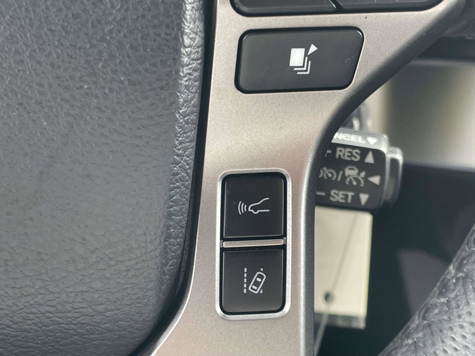 Used 2020 Toyota Tacoma SR5 image 21