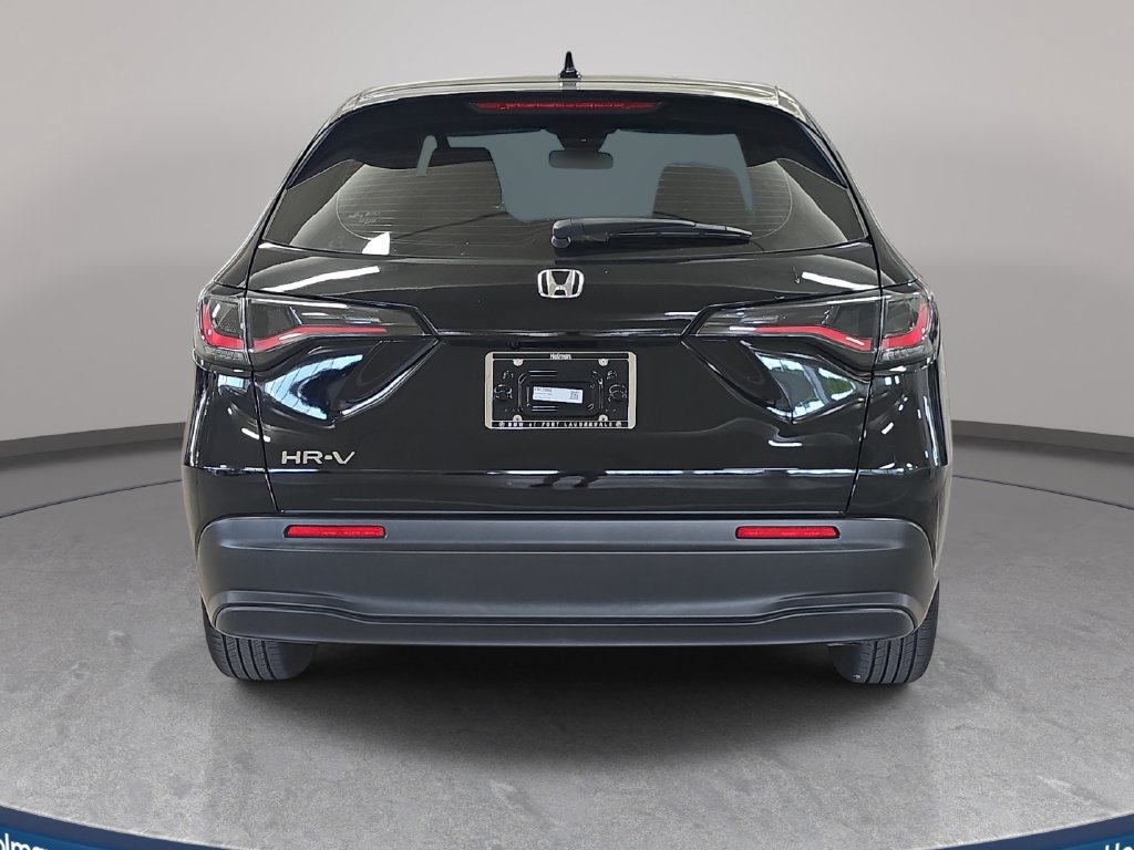 Used 2025 Honda HR-V LX image 8