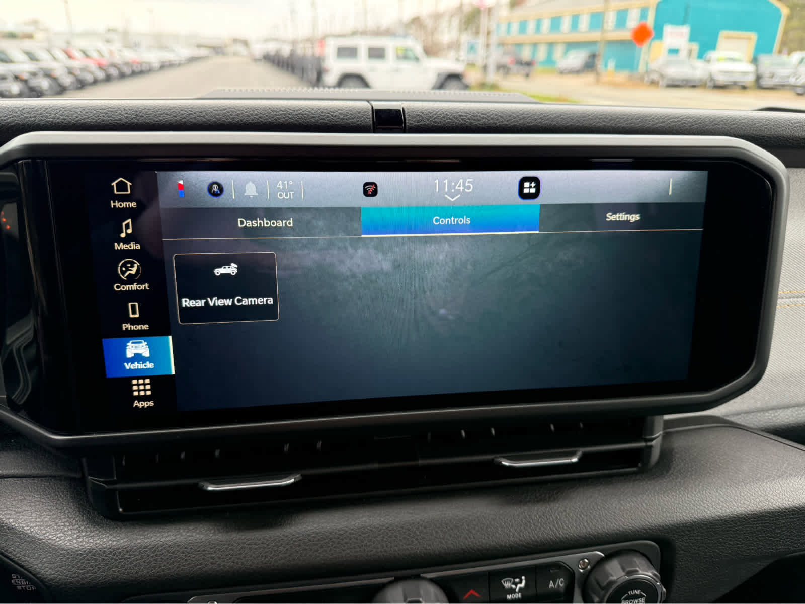 Used 2025 Jeep Wrangler Sport image 23