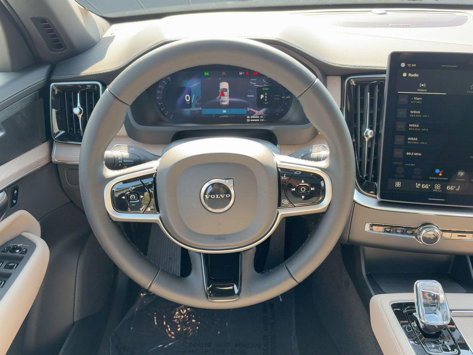 New 2026 Volvo XC90 T8 Plus w/ Protection Package Premier image 25