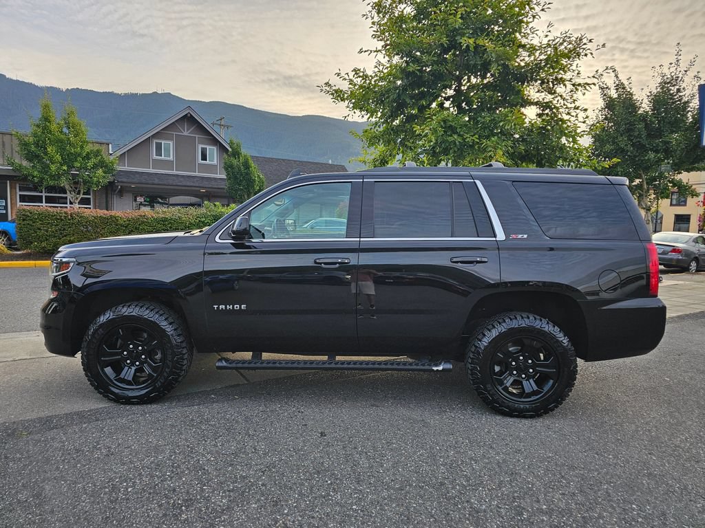 Used 2018 Chevrolet Tahoe LT w/ Luxury Package AWD/4WD image 8