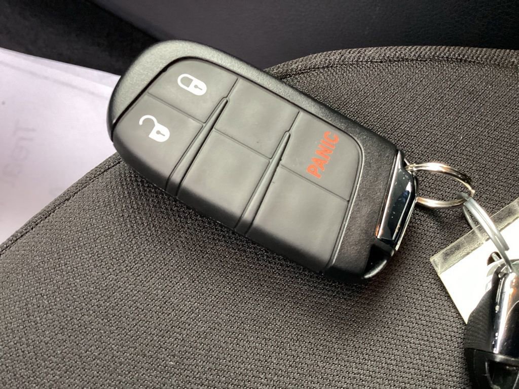 Used 2022 Jeep Compass Sport image 26