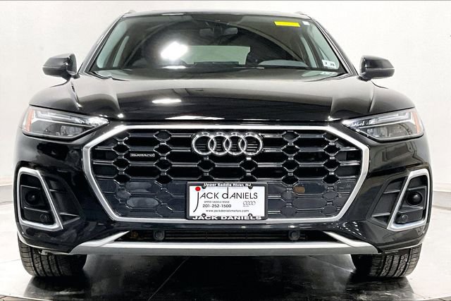 Used 2023 Audi Q5 2.0T Premium w/ Convenience Package image 3