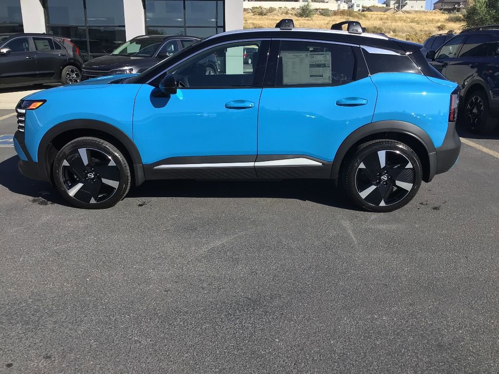 New 2026 Nissan Kicks SR w/ Cold Weather Package image 3