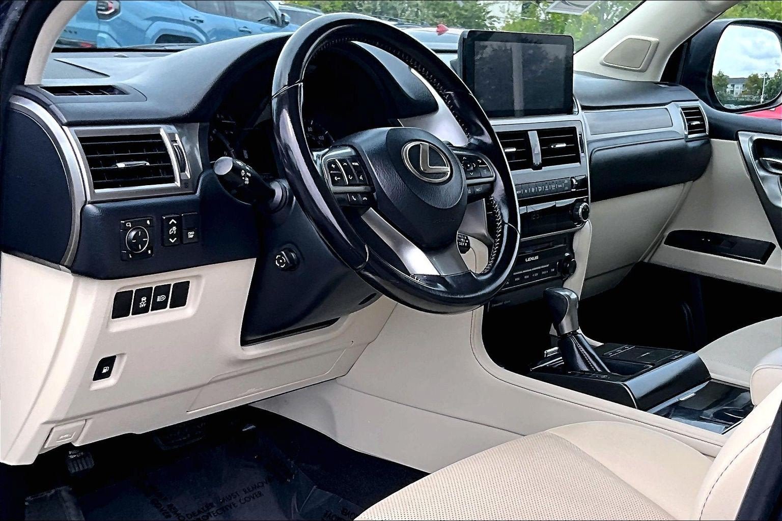 Used 2022 Lexus GX 460 w/ Accessory Package AWD/4WD image 12